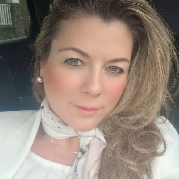 Meet your Posher, Michaela - Picture 1 of 1